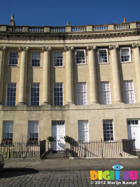 SX21543 House on Royal Crescent Bath